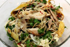 Gỏi gà hoa chuối